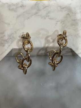 Gold Link Hoop Earrings - Women's Fashion Jewelry